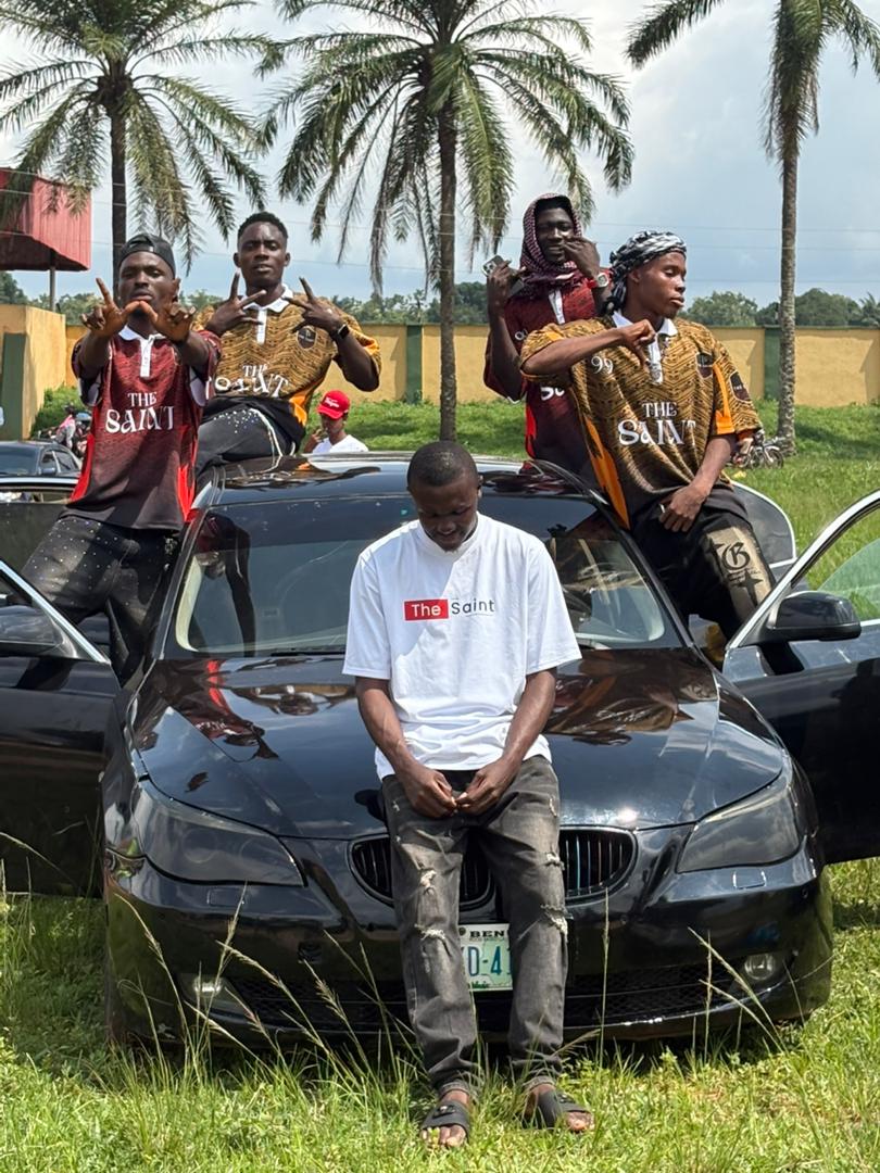 Saint Collection Look 